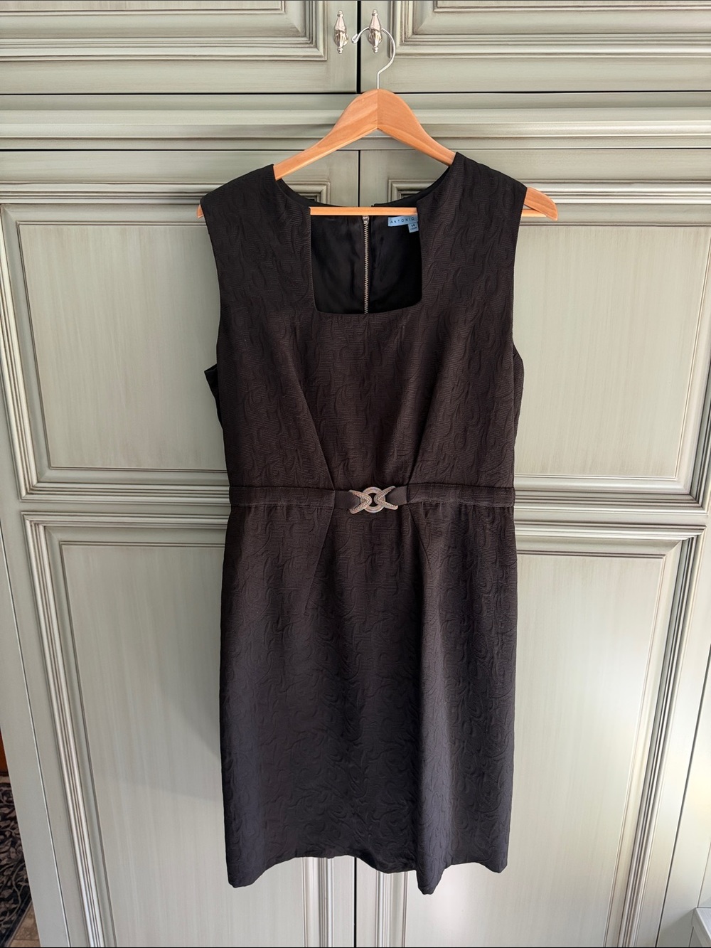 ANTONIO MELANI Black Sleeveless Sheath Dress. New without tags.